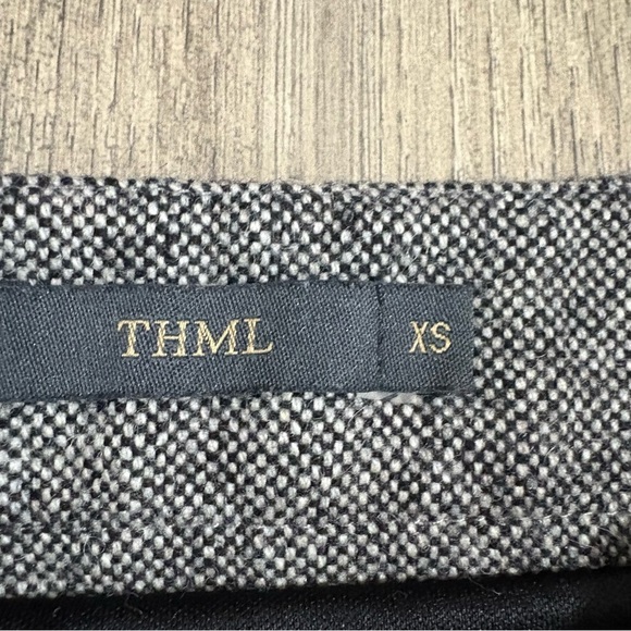THML Gray Wool Blend Pencil Mini Skirt Lined Sz XS Classic Preppy Academia - Picture 2 of 6